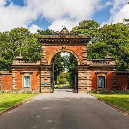 Lytham Hall Gate House Villa Lytham St Annes Exterior photo